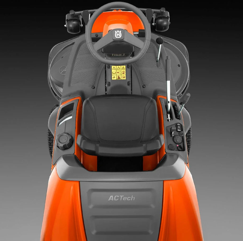 Husqvarna Profi Allrad-Frontmäher RC 320Ts AWD - Grundgerät ohne Mähdeck