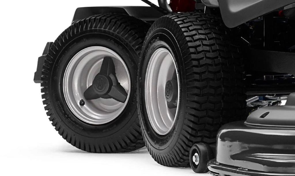 Husqvarna Profi Allrad-Frontmäher RC 320Ts AWD - Grundgerät ohne Mähdeck