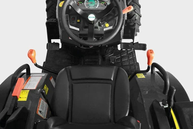 Solis Kompakttraktor 26 Panther in Schwarz mit Seitenschaltung Grundmaschine ohne Bereifung