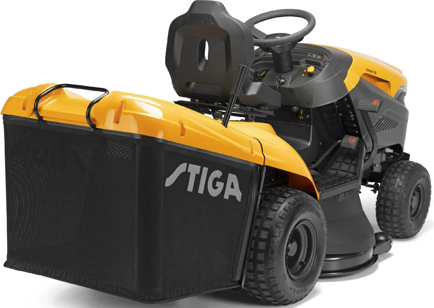 Stiga Rasentraktor Estate 798 Winterpaket mit 120 cm Schneeschild, PTO-Kit und Schneeketten